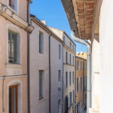 Au Coeur De L'Effervescence Terracotta - Une Nuit A Νιμ Εξωτερικό φωτογραφία